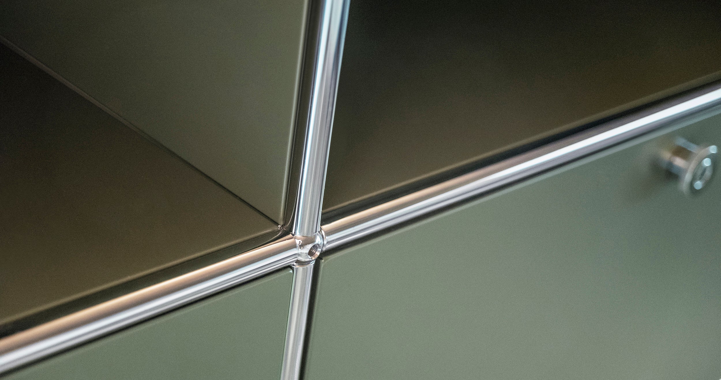 Komplettset Klapptür für USM Haller Olive