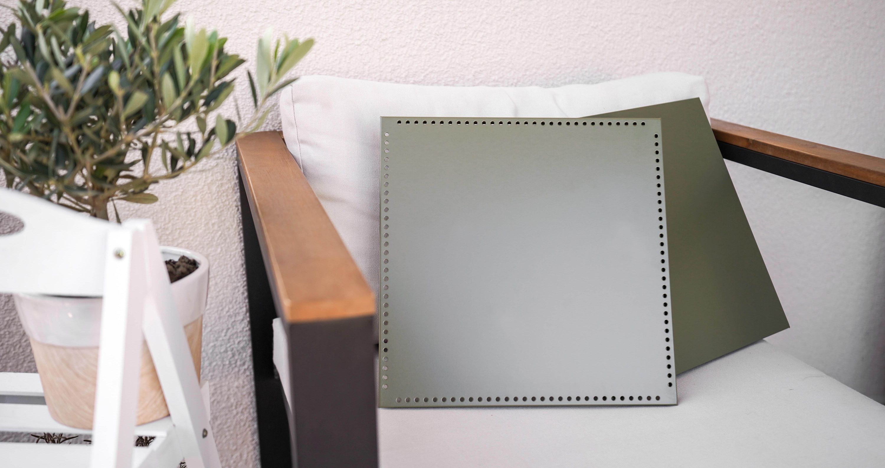 7717-21-02-OLIVE-09-usm-haller-swissmobilia-limited-edition-tablar-klapptuer-neu-ersatzteil-gebraucht-olive-line-moebel-1003011035-usm-haller-konektra-limited-edition-tablar-klapptuer-neu