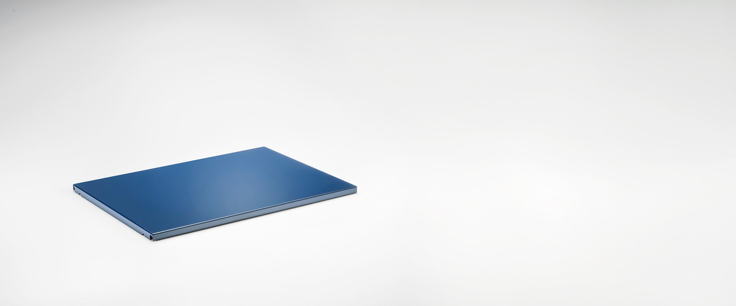 SYSTEM 01 Komplettset Zwischentablar RAL 5011 Stahlblau